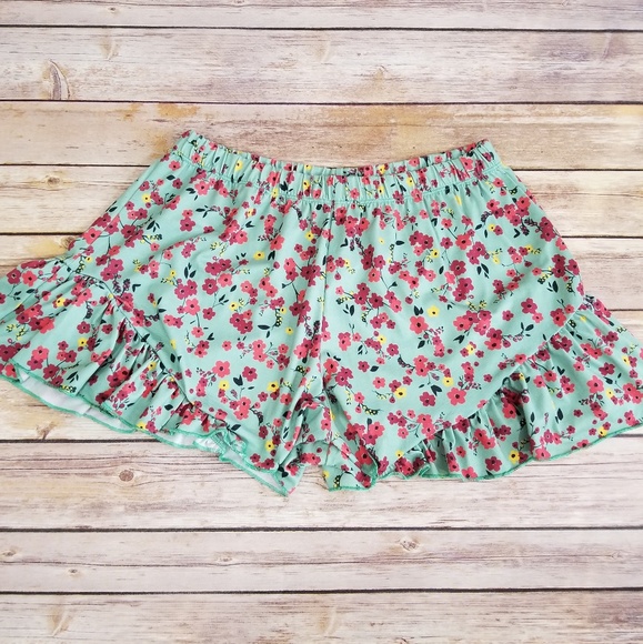 ASOS Pants - Asos Floral Ruffle Hemline Shorts Stretchy